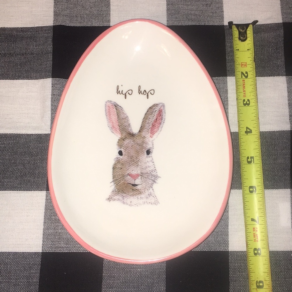 Rae Dunn Easter plate